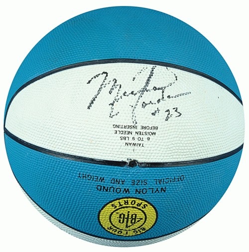 Michael Jordan North Carolina 1982 NCAA National Champions #23