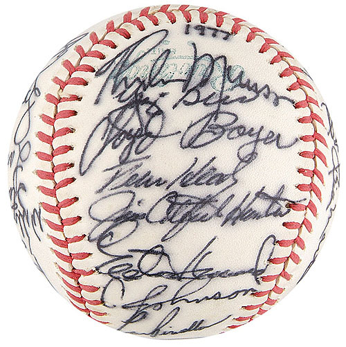 2010 New York Yankees Team Signed Baseball — The Bullpen Sports Collectibles