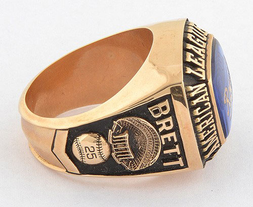 Sold at Auction: 2015 Kansas City Royals World Championship ring.