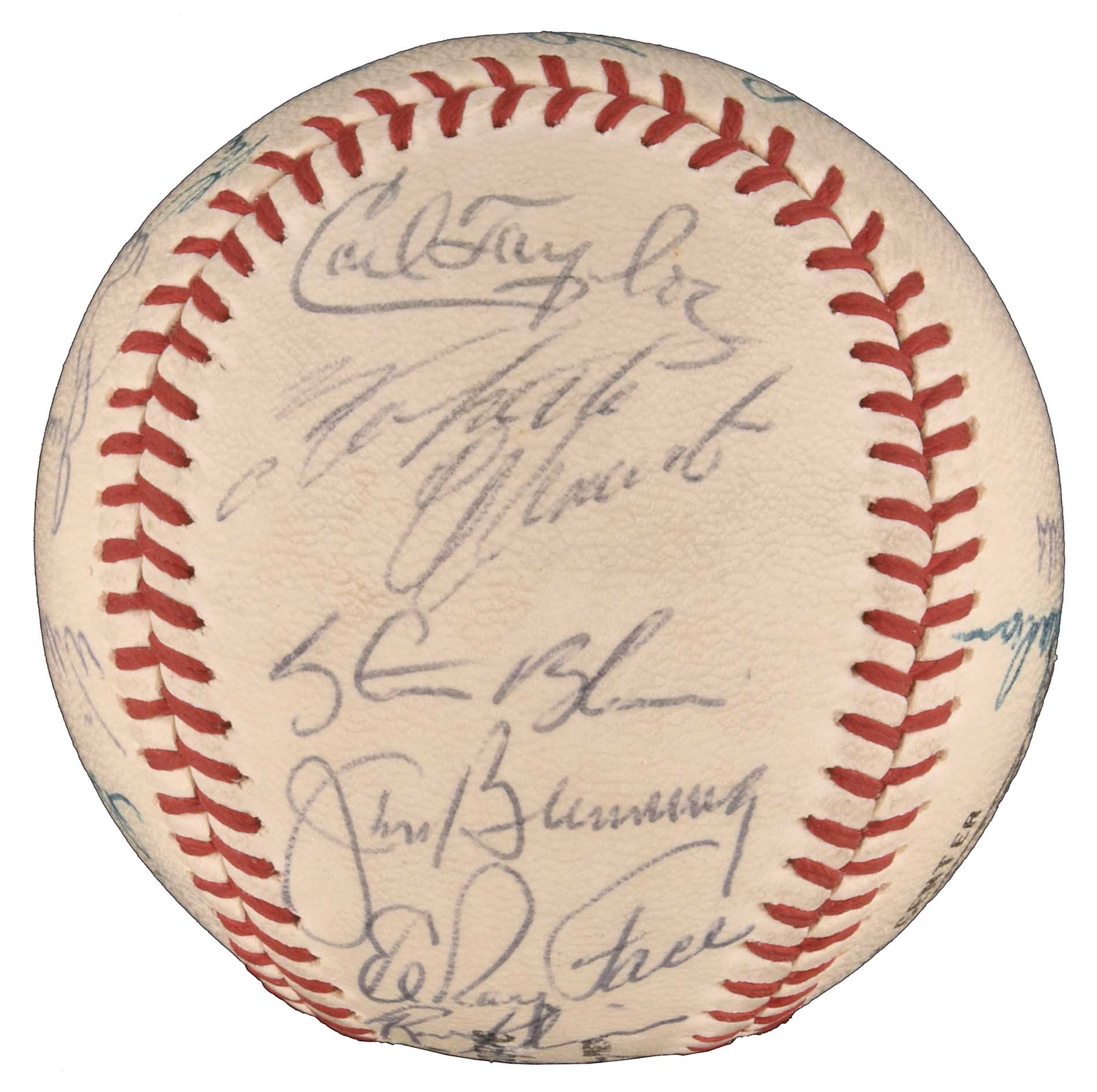 8/9 1960 Pittsburgh Pirates Team Signed Baseball Roberto Clemente