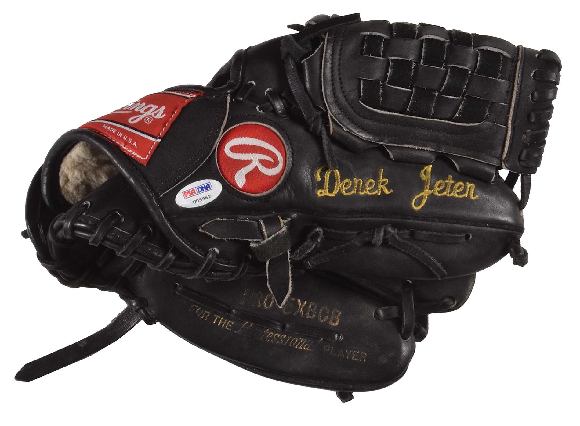 1994 Classic Derek Jeter Rookie #C17 BGS 9.5 GEM W/ Game Used Batting Glove