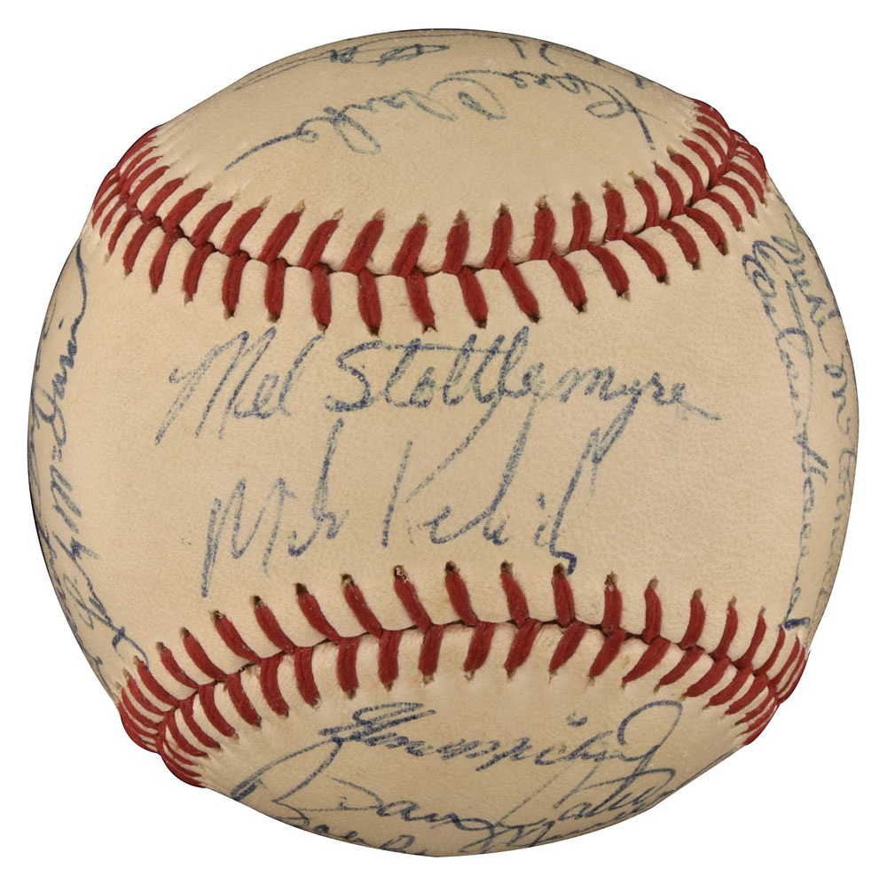 Lot Detail - 1970 New York Yankees Team Signed Baseball with Rookie  Signature of Thurman Munson